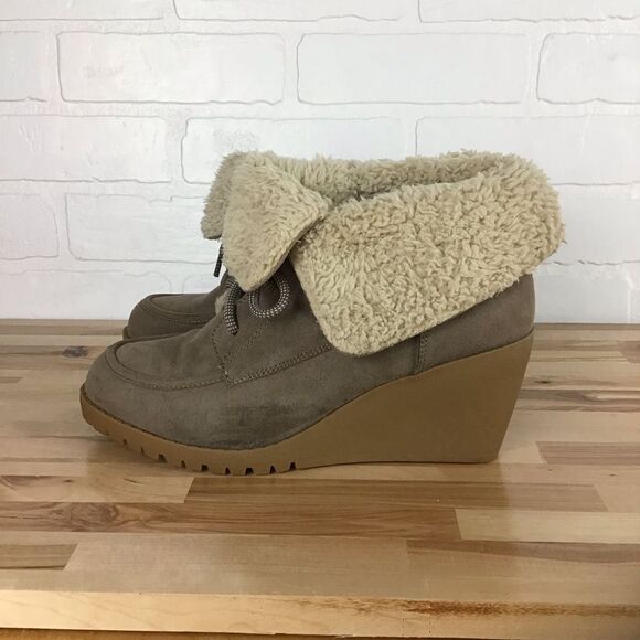 bke Sole ankle boots lace up wedge plateform faux fur tan size 10 fall booties - Picture 1 of 16